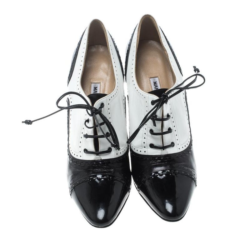 Manolo Blahnik Black/White Leather Lace Up Oxford Booties  display picture 1