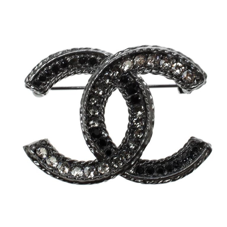 Chanel CC Crystal Embellished Silver Tone Pin Brooch For Sale at 1stdibs