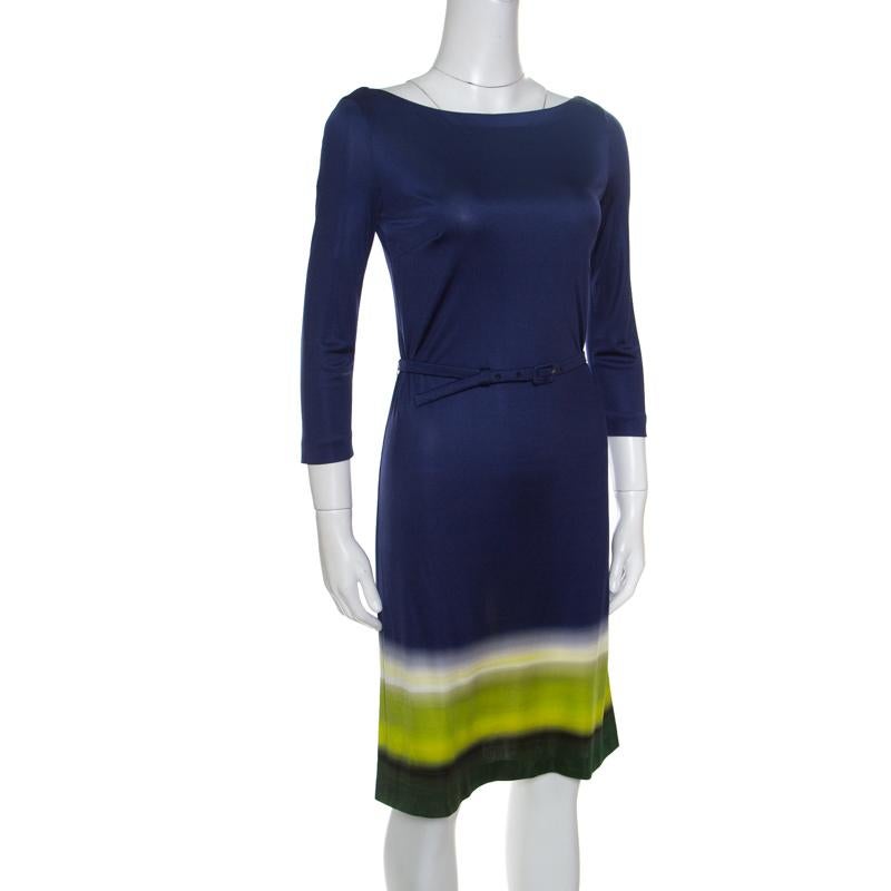 Now dress to impress with this fabulous creation from Prada. This multicolour dress is made of 100% silk and features a flattering silhouette. It flaunts a boat neckline, long sleeves and a belt at the waist. Pair it with pointed pumps and a sling