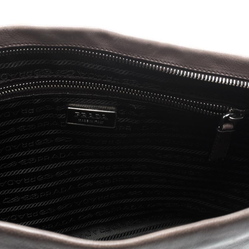 Prada Black/Grey Ombre Glace Leather Folders Clutch In Good Condition In Dubai, Al Qouz 2