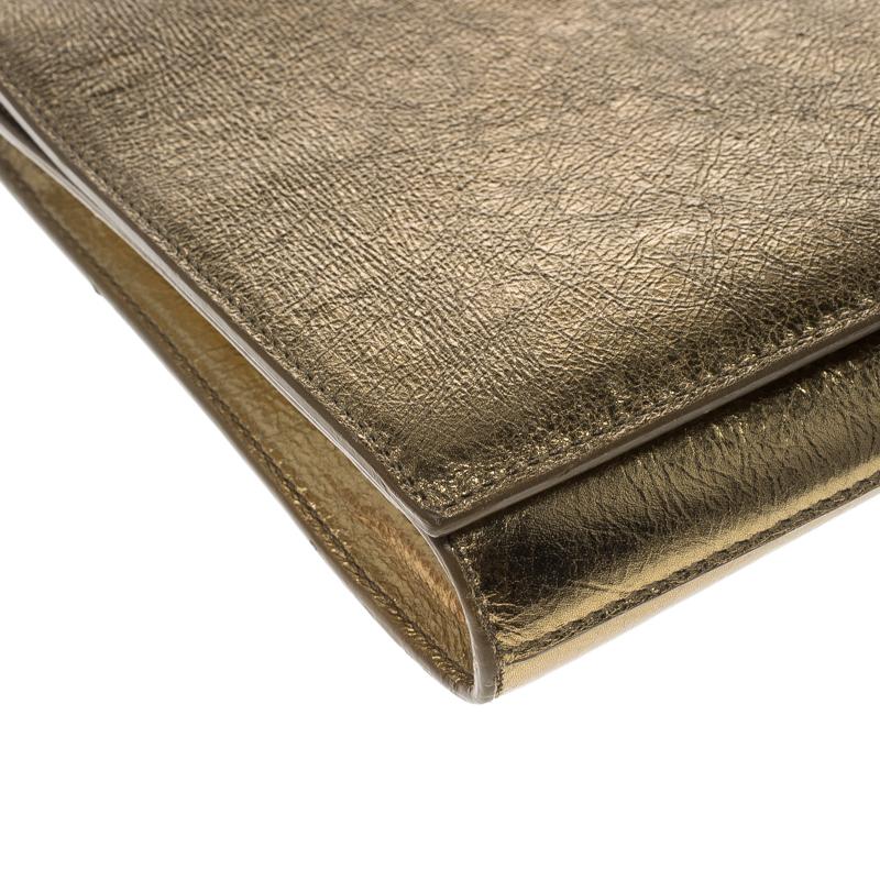 Saint Laurent Mettalic Gold Patent Leather Belle De Jour Flap Clutch 5