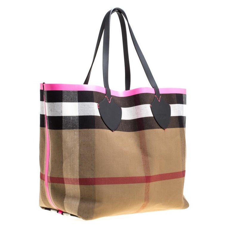 Burberry Black/Neon Pink Canvas And Leather XL Reversible Tote For Sale ...