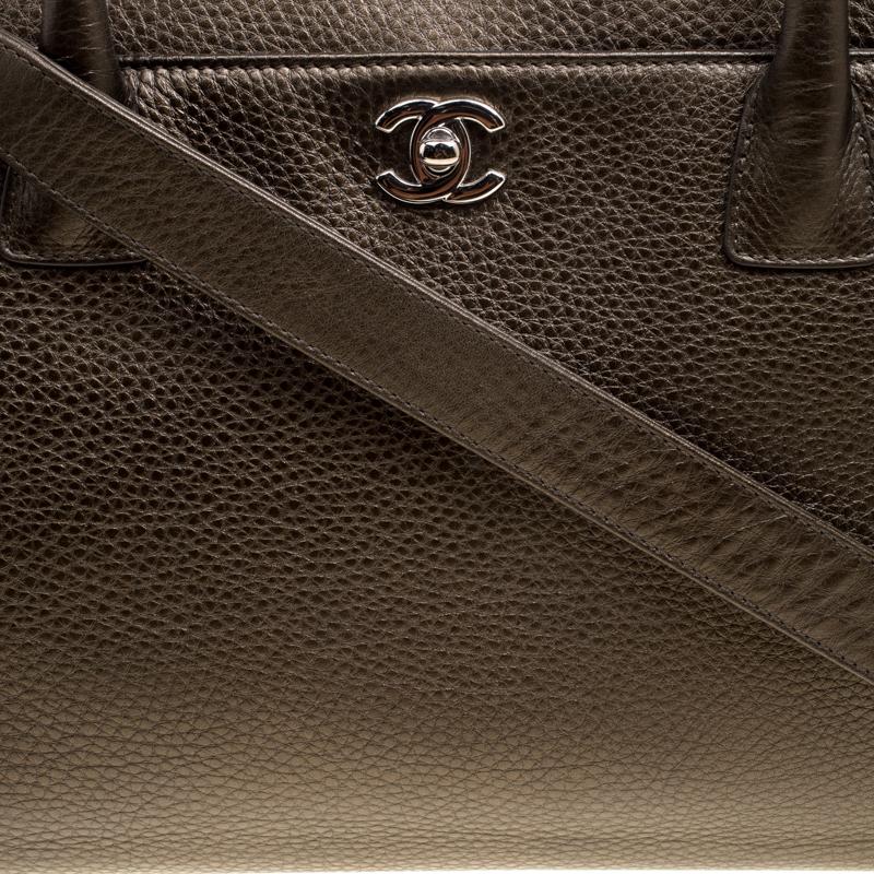 Chanel Khaki Leather Large Cerf Executive Tote 3