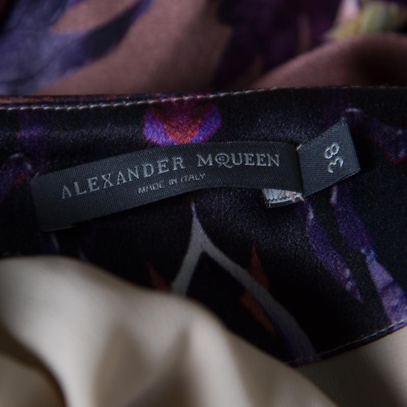 Alexander McQueen Floral Butterfly Printed Silk Cape Back Detail Evening Gown S In Good Condition In Dubai, Al Qouz 2