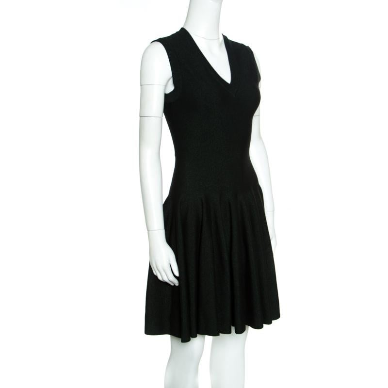 Alaia Black and Green Lurex Knit V Neck Sleeveless Fit and Flare Dress M In Excellent Condition In Dubai, Al Qouz 2
