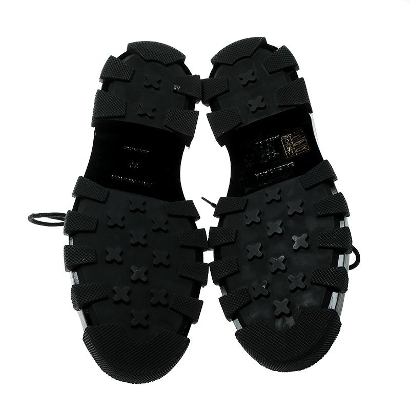 Balenciaga Black Leather Topstitch Platform Derby Size 36 In New Condition In Dubai, Al Qouz 2