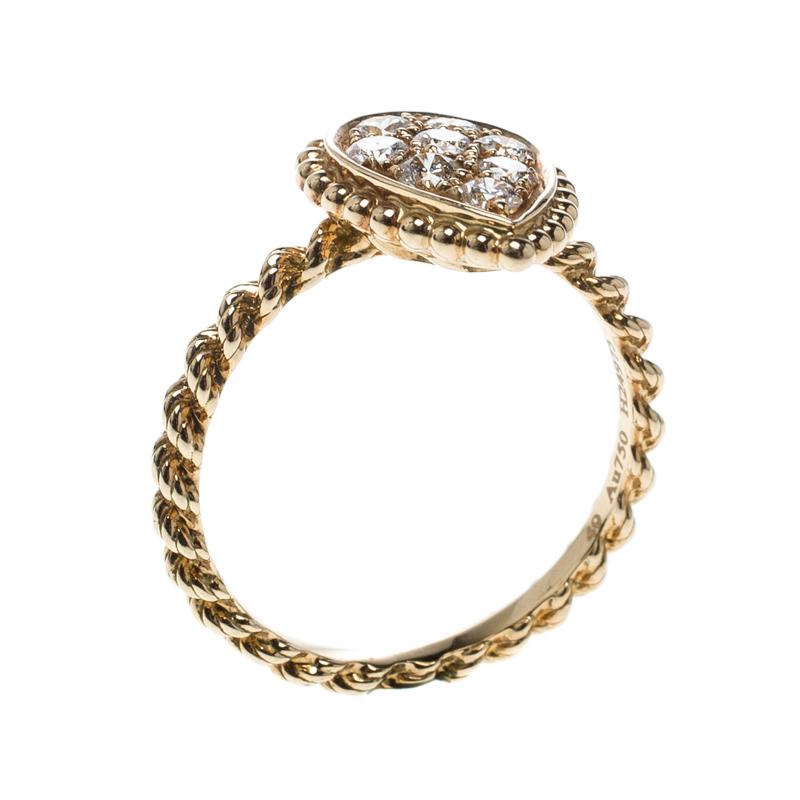 Boucheron Serpent Boheme 18k Yellow Gold And Diamonds S Motif Ring im Zustand „Hervorragend“ in Dubai, Al Qouz 2