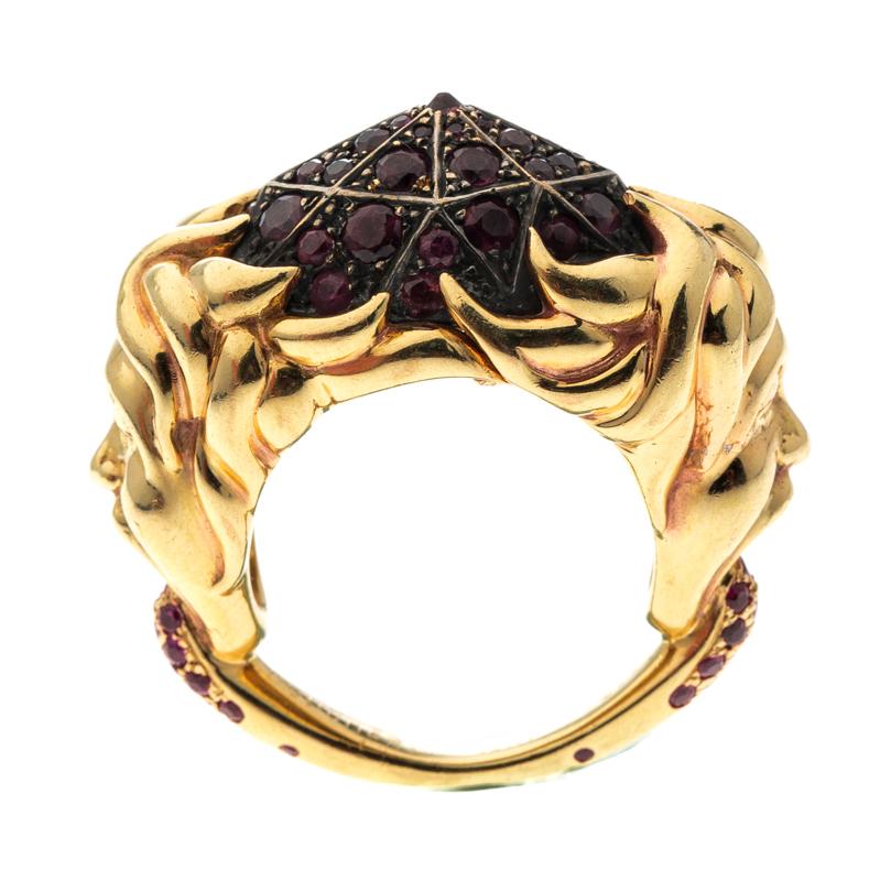  Ruby Carved Face 18k Yellow Gold Dome Cocktail Ring Size 52.5 In Good Condition In Dubai, Al Qouz 2