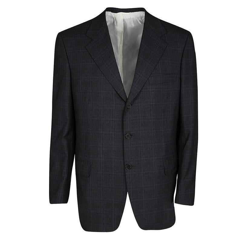 You're ready to nail any formal event and make a mark with this smart suit from Brioni. The grey suit is tailored from wool and styled in a check pattern. The blazer comes with notched lapels, button fastenings, and two front pockets while the