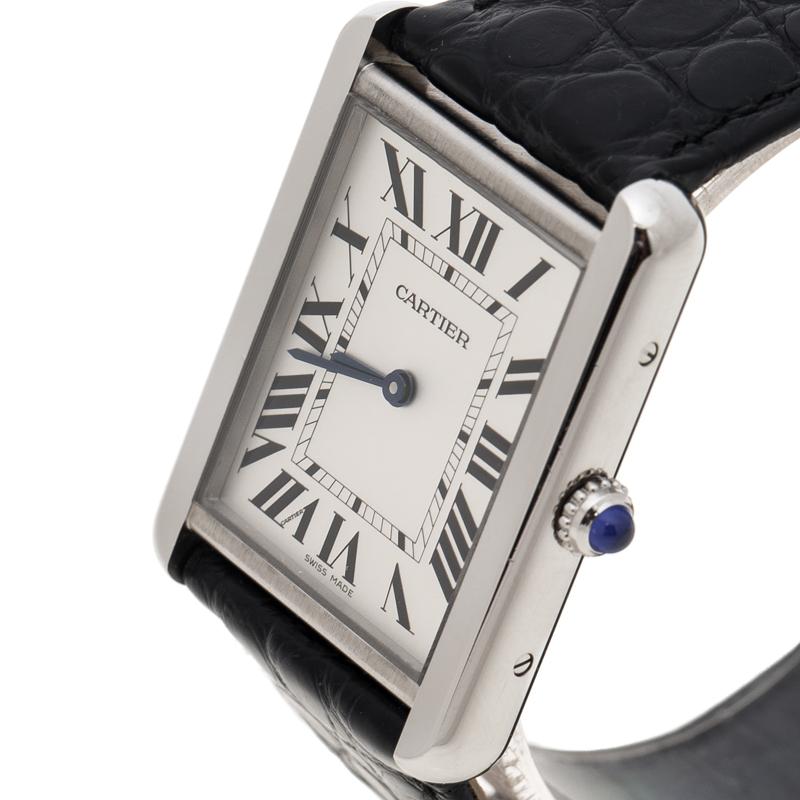 If you are a modern day corporate lady, this watch is exclusively for you. This brilliant timepiece from Cartier is flawlessly crafted with quartz movement and a rectangular bold case that suits slender wrists perfectly. It features a silver crown,