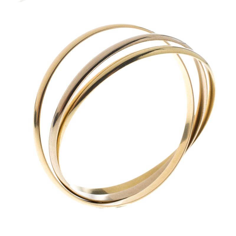 The Trinity De Cartier collection consists of pieces that are like one of those beautiful dreams you never want to break away from. Picked from that very dreamy line is this rolling bangle bracelet that comes with an assembly of subtle
