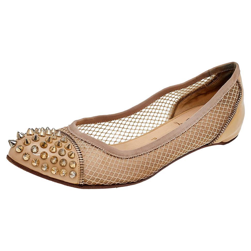 Christian Louboutin Beige Patent Leather and Mesh Spike Ballet Flats Size 40.5 For Sale