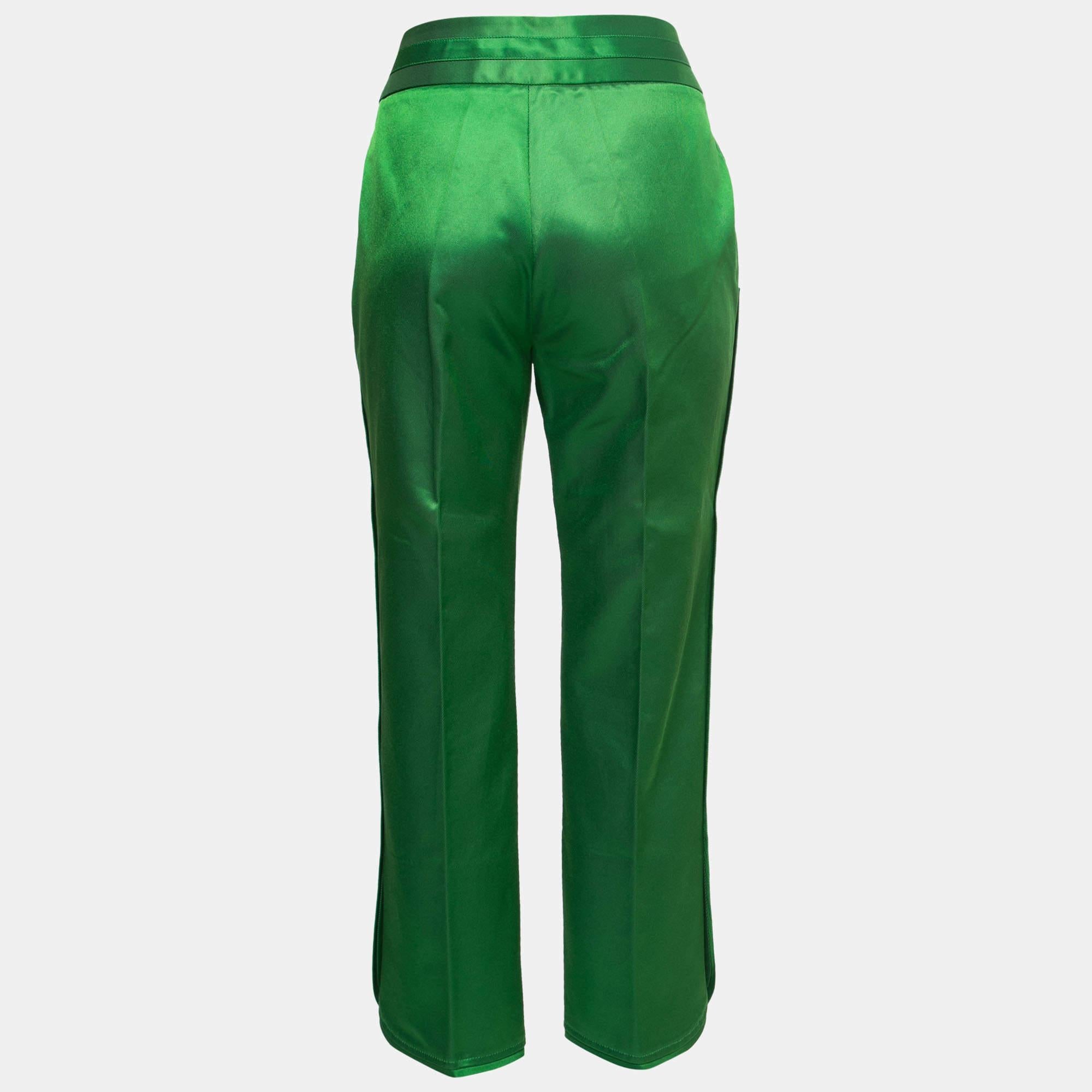 Werten Sie Ihre formelle Kleidung mit dieser Hose auf. Mit dieser Hose, die eine hervorragende Silhouette und Passform aufweist, sehen Sie garantiert elegant aus.

