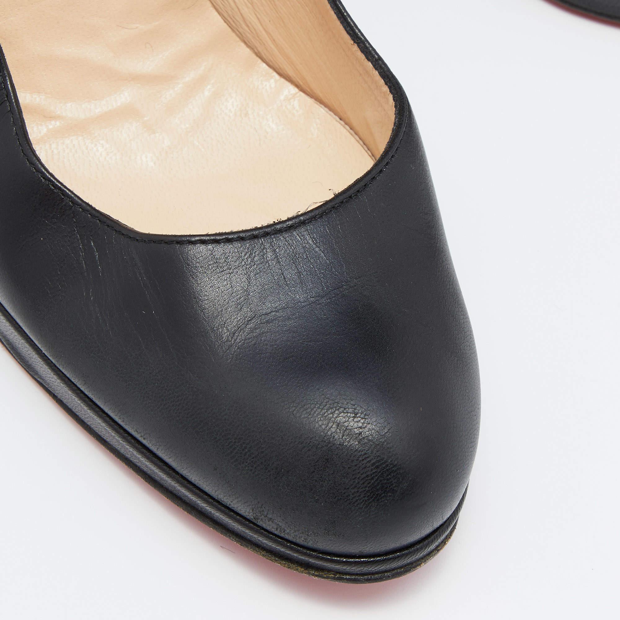 Christian Louboutin Pumps in pelle nera &New Simple Taglia 37.5 In condizioni buone in vendita a Dubai, Al Qouz 2