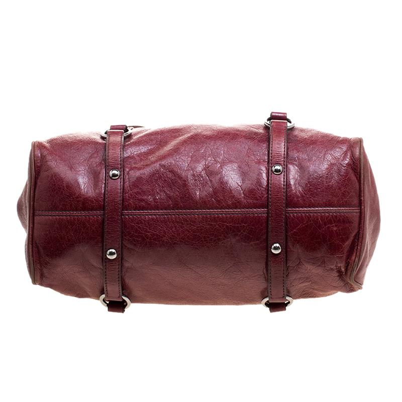 Miu Miu Burgundy Leather Bow Tote In Good Condition In Dubai, Al Qouz 2