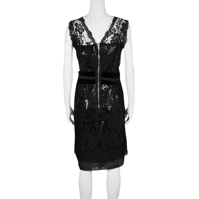 Dolce and Gabbana Black Sequined Floral Lace Sleeveless Dress M In Good Condition In Dubai, Al Qouz 2