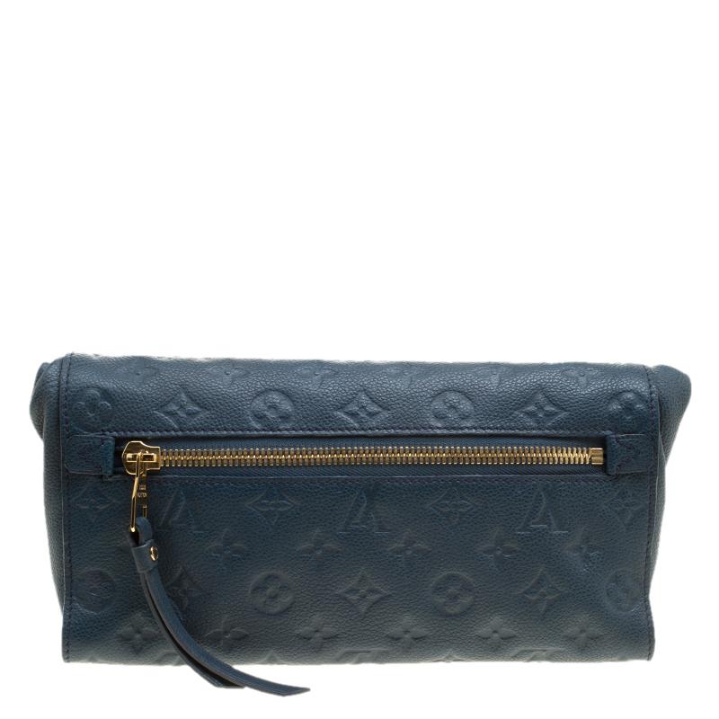 Wearing your newly purchased dress? Complete your look with this chic and cool Louis Vuitton Petillante clutch. Artistically crafted from monogram leather, this clutch has dual zip pocket one main for your valuables and one extra to drop in those