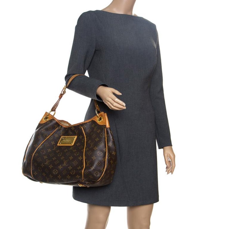 Louis Vuitton Monogram Canvas Galliera PM Shoulder Bag For Sale at 1stdibs