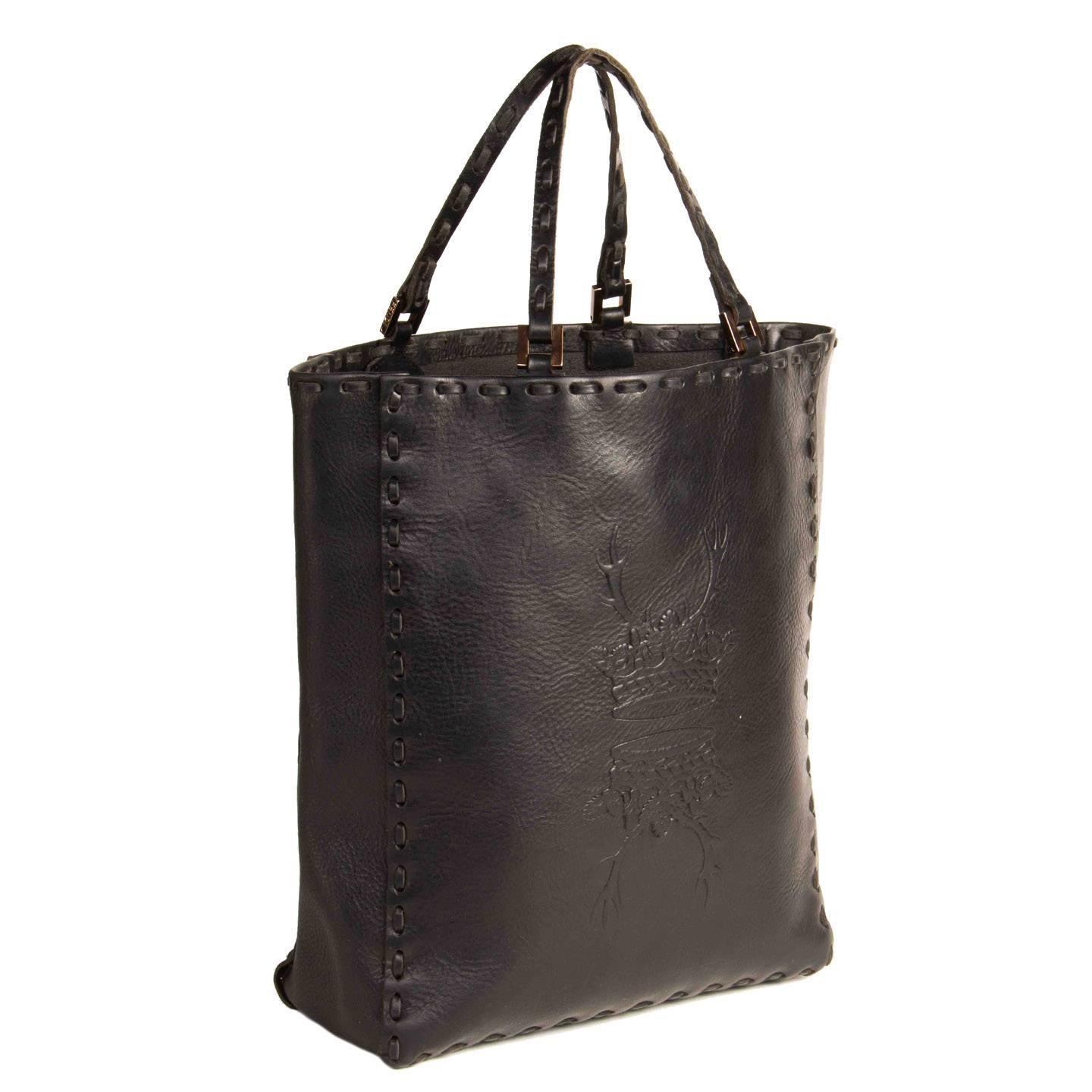 Fendi Black Leather Medium Tote Bag In Excellent Condition For Sale In Brooklyn, NY