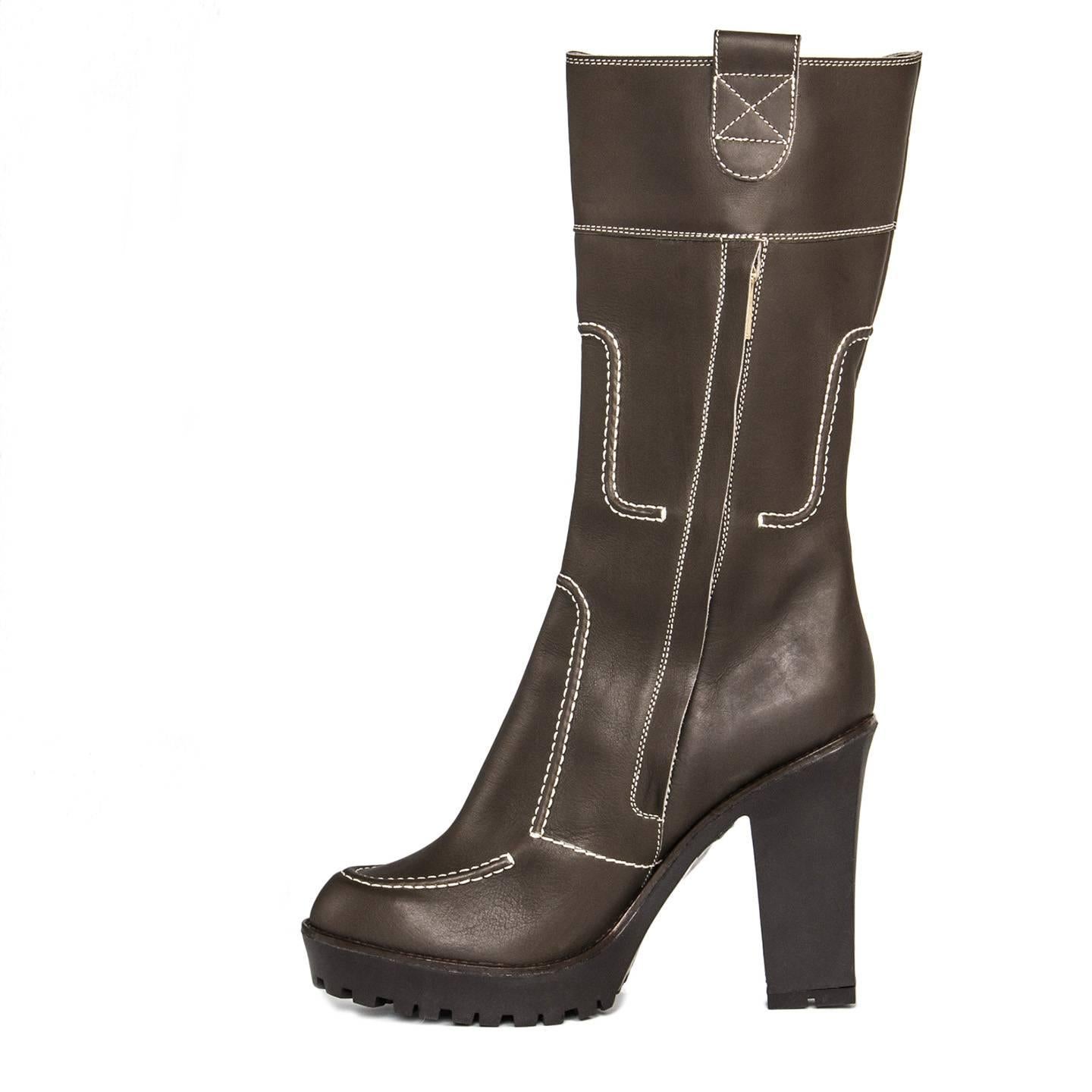 Yves Saint Laurent Brown Leather & Contrast Stitching Boots In New Condition For Sale In Brooklyn, NY