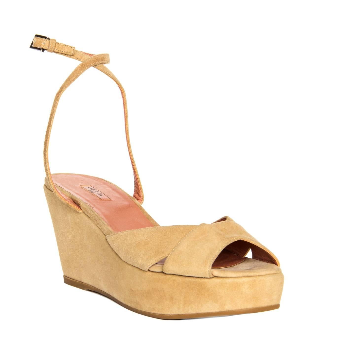 Vintage style tan suede platform wedges with open front and single heel strap. Made in Italy. Wedges heel: front 1.5