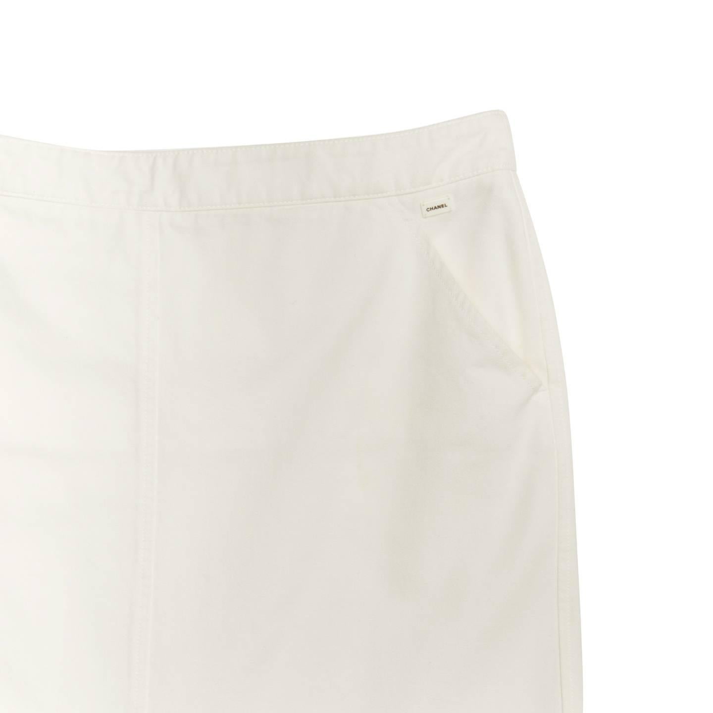 Women's Chanel White Denim Button Back Long Skirt For Sale