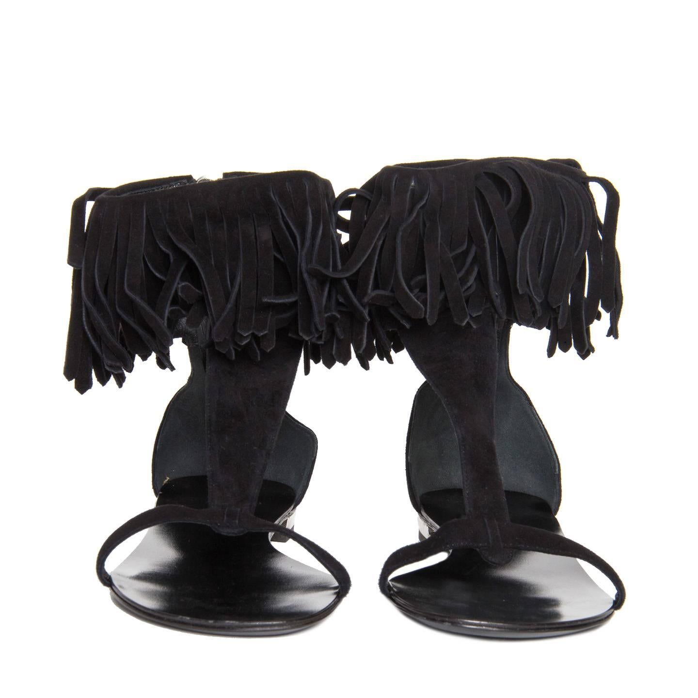 Balmain Black Suede Fringed Sandals In New Condition For Sale In Brooklyn, NY