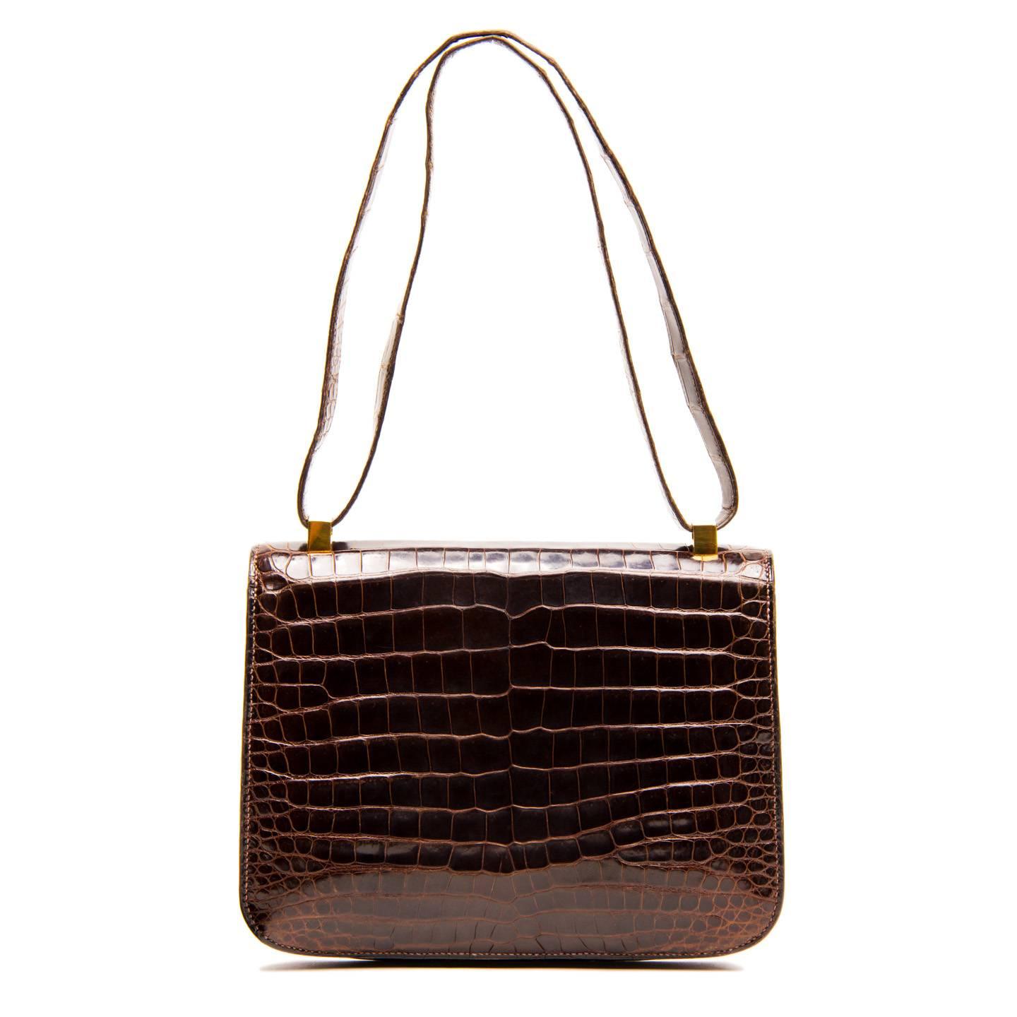 Hermès Brown Crocodile Constance 23cm Bag In Excellent Condition For Sale In Brooklyn, NY