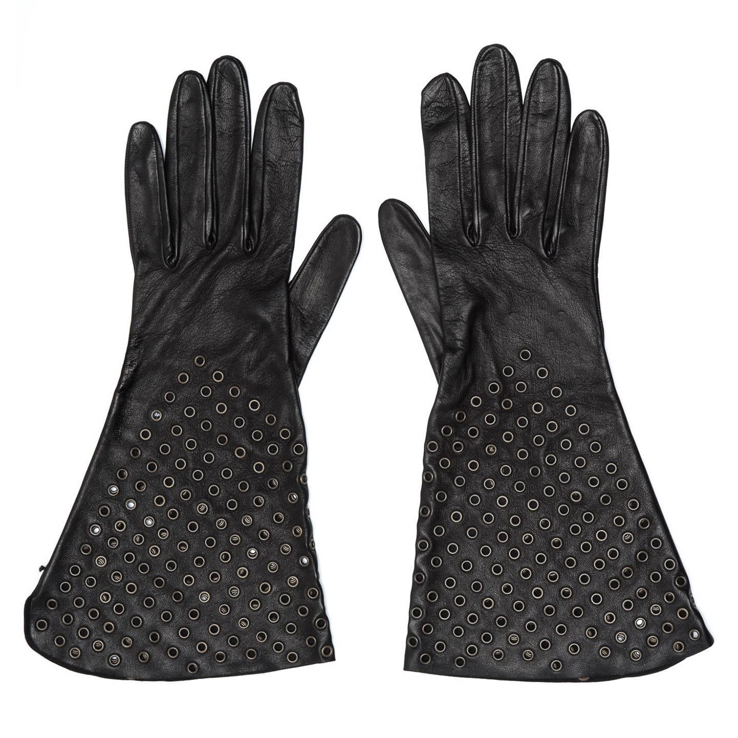 Alaïa Black Leather Gloves With Eyelets For Sale