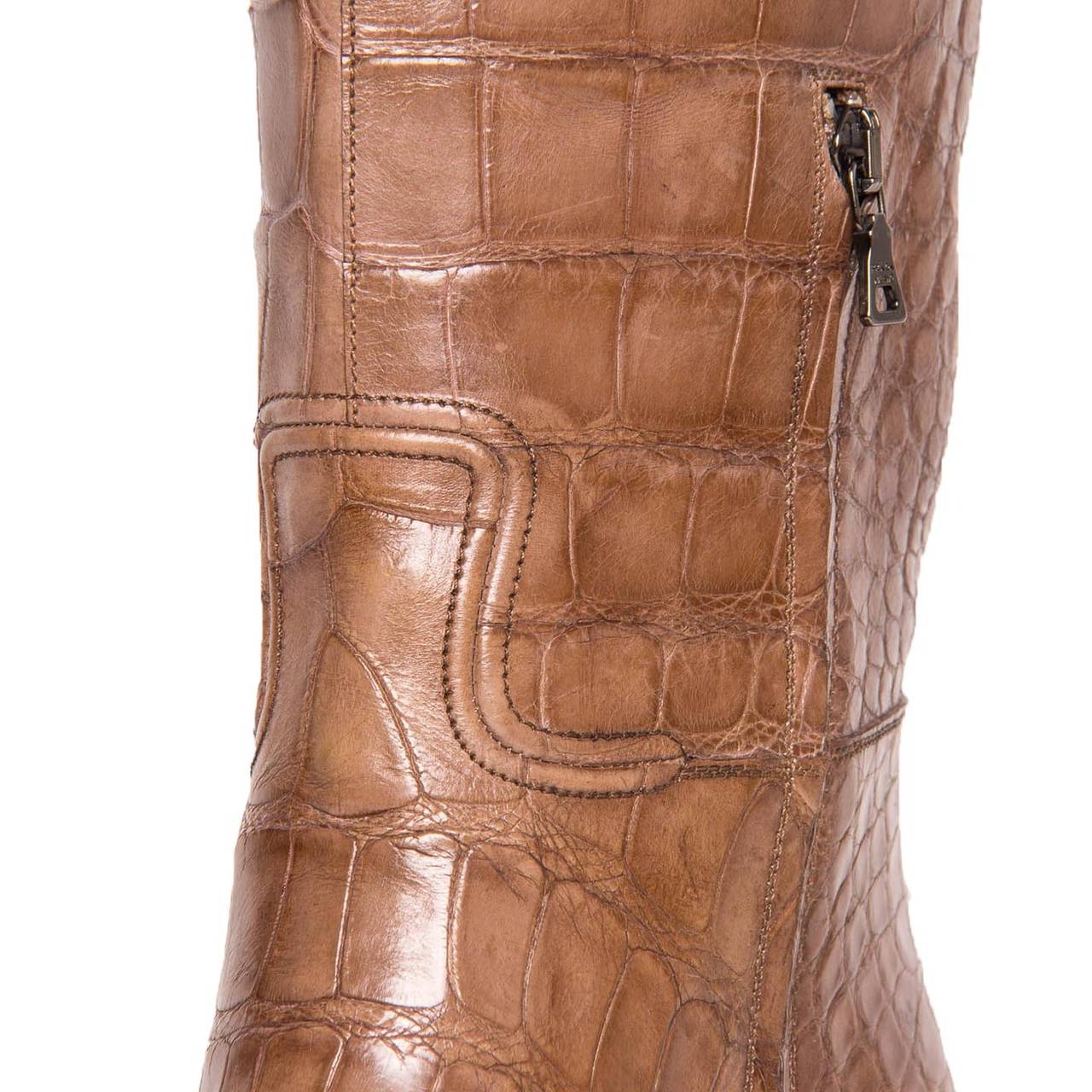 croco boots brown