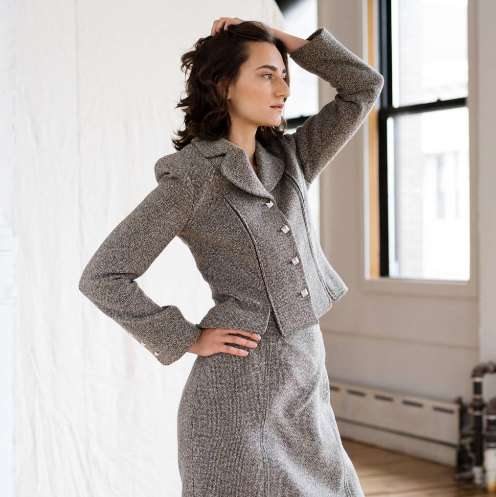 Chanel Brown Tweed Skirt Suit In Excellent Condition For Sale In Brooklyn, NY