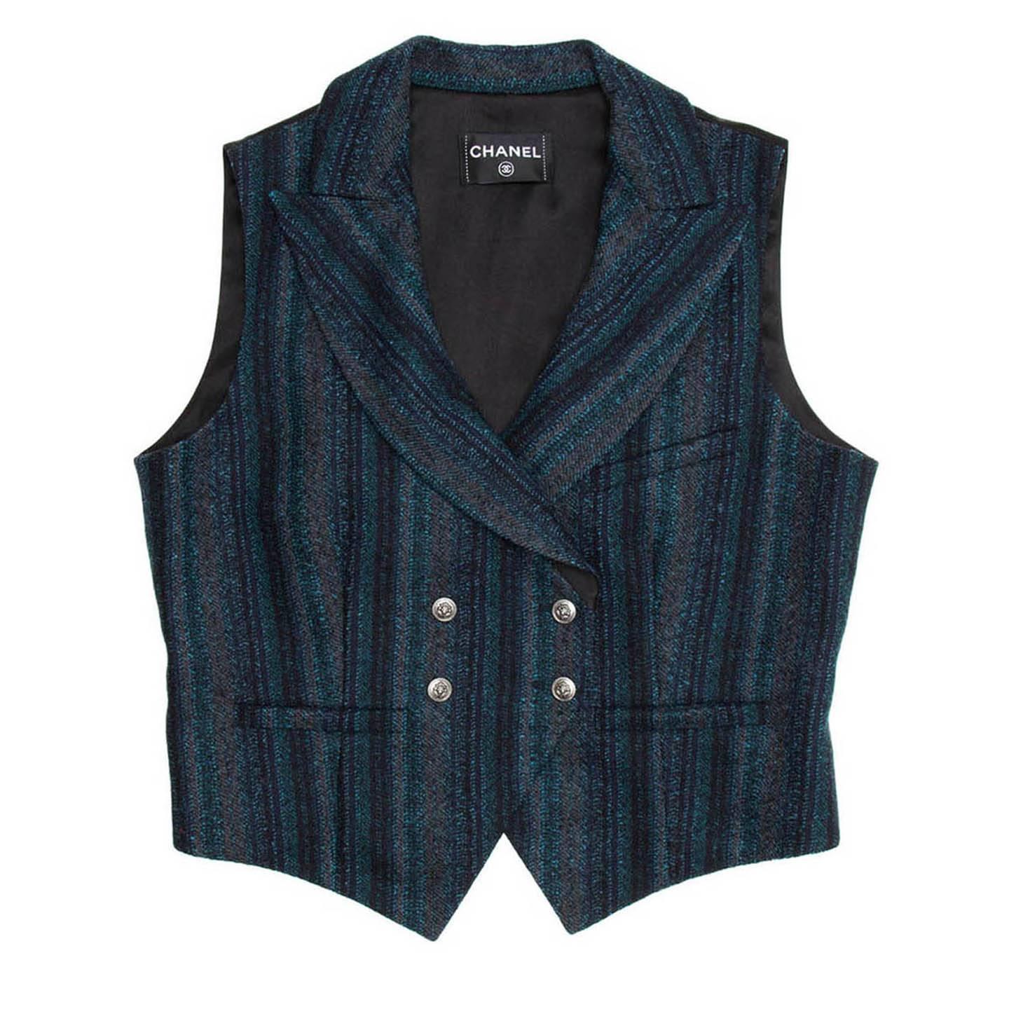 08A Collection: Woven wool black, teal, & grey striped double breasted fitted suit vest.

Size  44 French sizing

Condition  Pristine and Excellent
