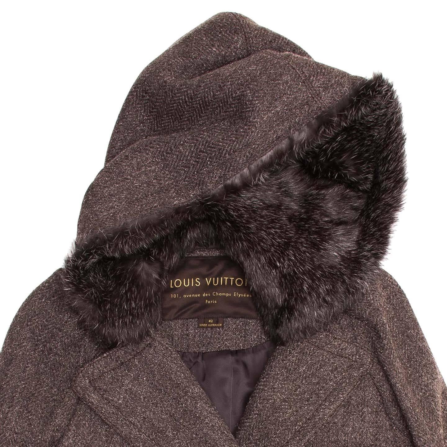 Louis Vuitton Brown Wool Tweed Hooded Coat In Good Condition For Sale In Brooklyn, NY