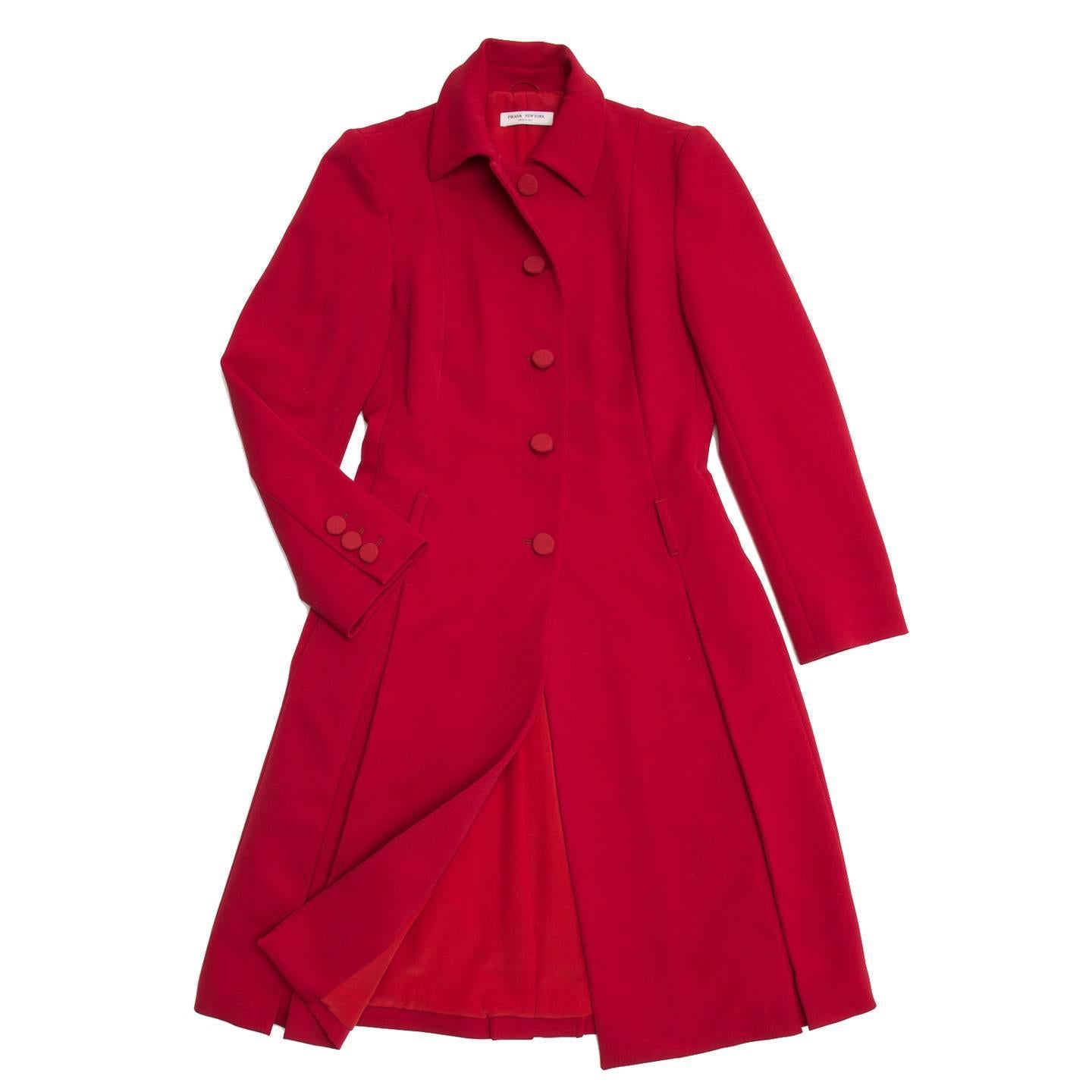 Prada Red Quilted Tailored Coat In Excellent Condition For Sale In Brooklyn, NY