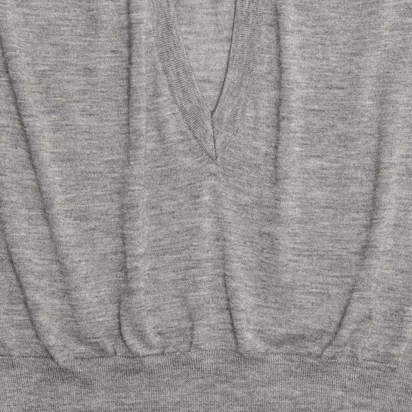 Celine Grey Cashmere Deep V-Neck Vest In Excellent Condition For Sale In Brooklyn, NY