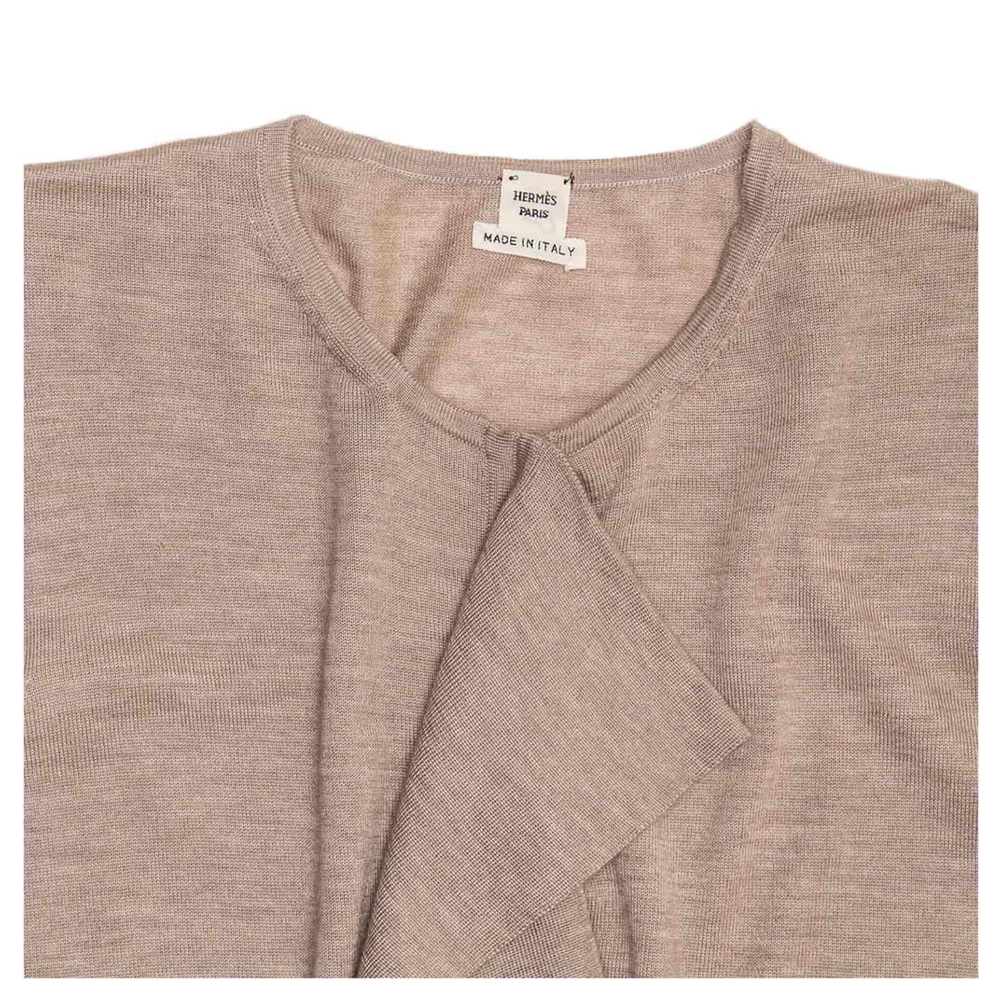Hermès Sand Cashmere Sleeveless Sweater In New Condition For Sale In Brooklyn, NY