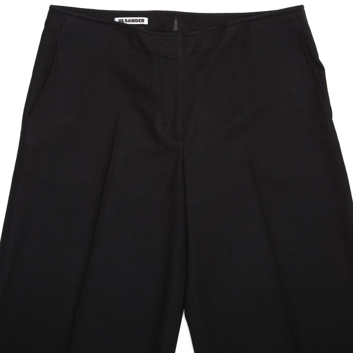 Jil Sander Black Wool Cropped Trousers For Sale 1