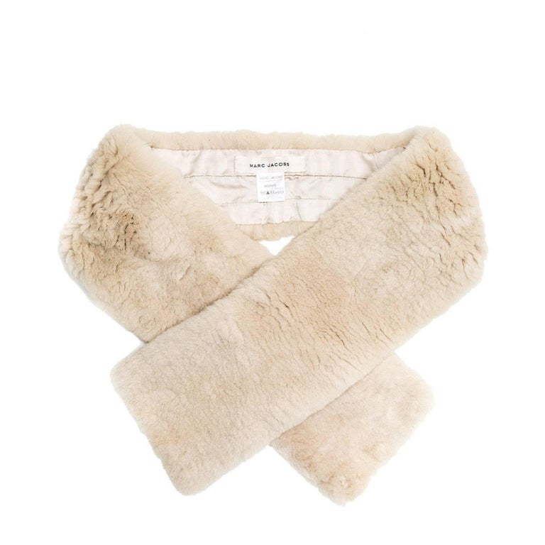 Marc Jacobs Beige Shearling Fur Scarf For Sale at 1stDibs