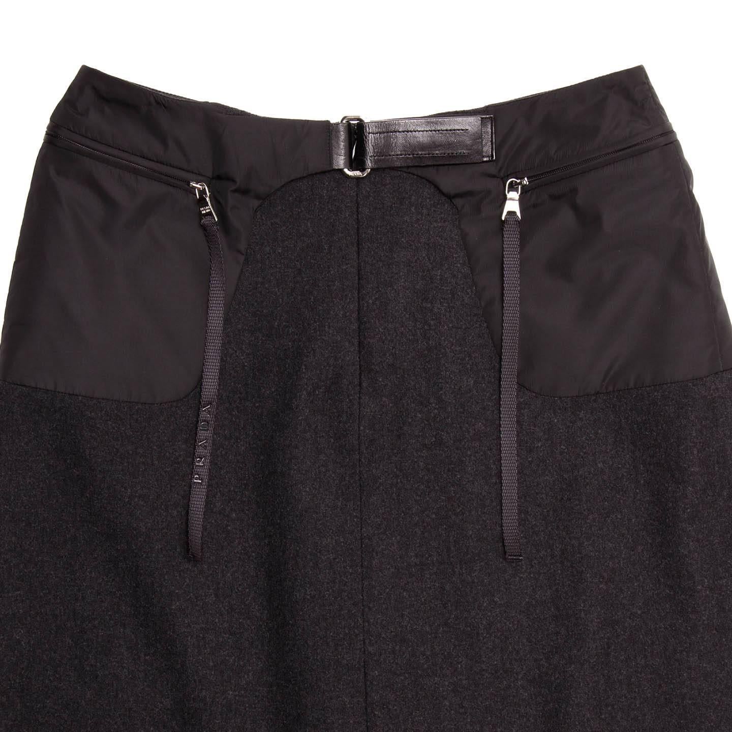 Black Prada Charcoal Grey Wool Pleated Skirt For Sale
