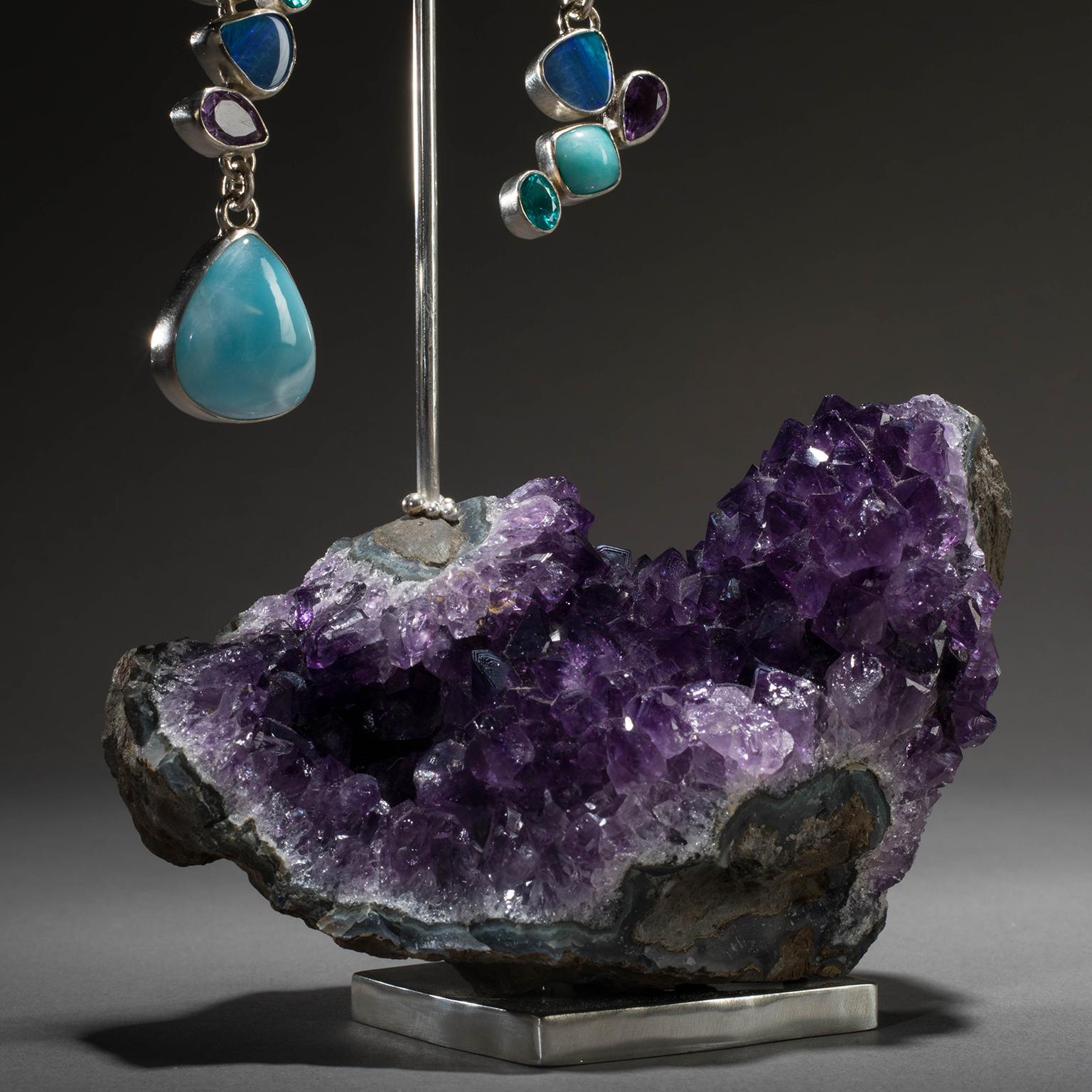 Moderne Studio Greytak Boucles d'oreilles Marina en améthyste avec opale et apitite en vente