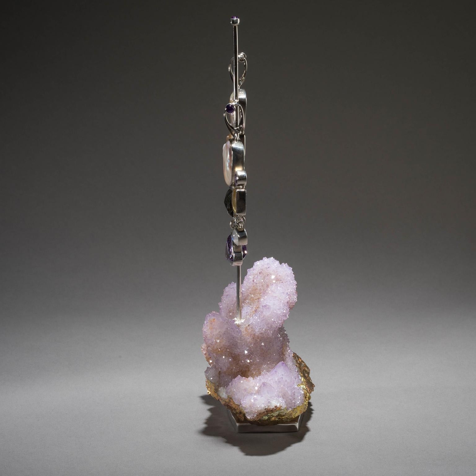 Studio Greytak Boucles d'oreilles en perles sur améthyste de cactus avec labradorite et pierre de lune en vente 1