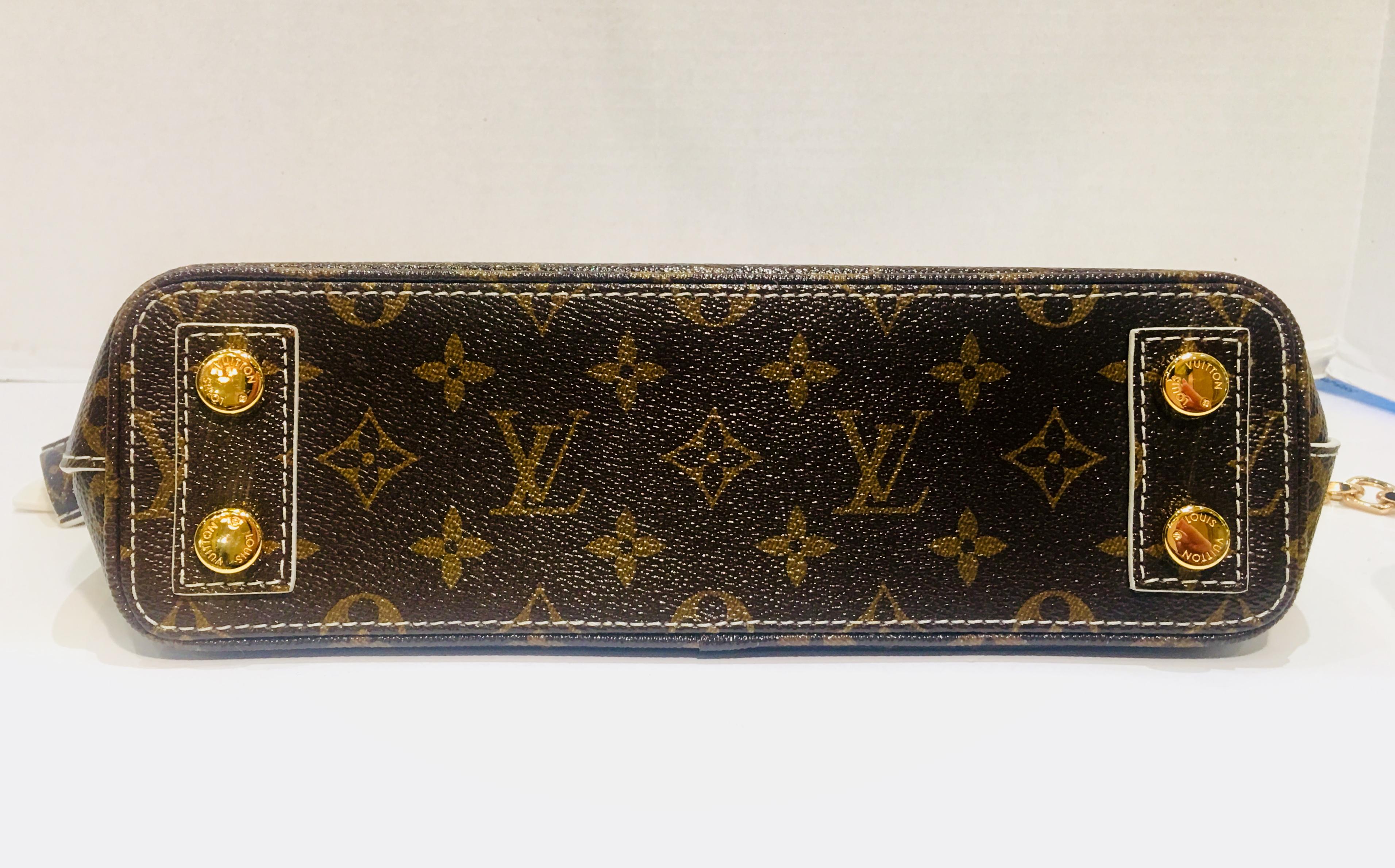 Louis Vuitton Monogram Fetish Collection Runway 2011-12 Clutch Purse Handbag In Excellent Condition In Tustin, CA