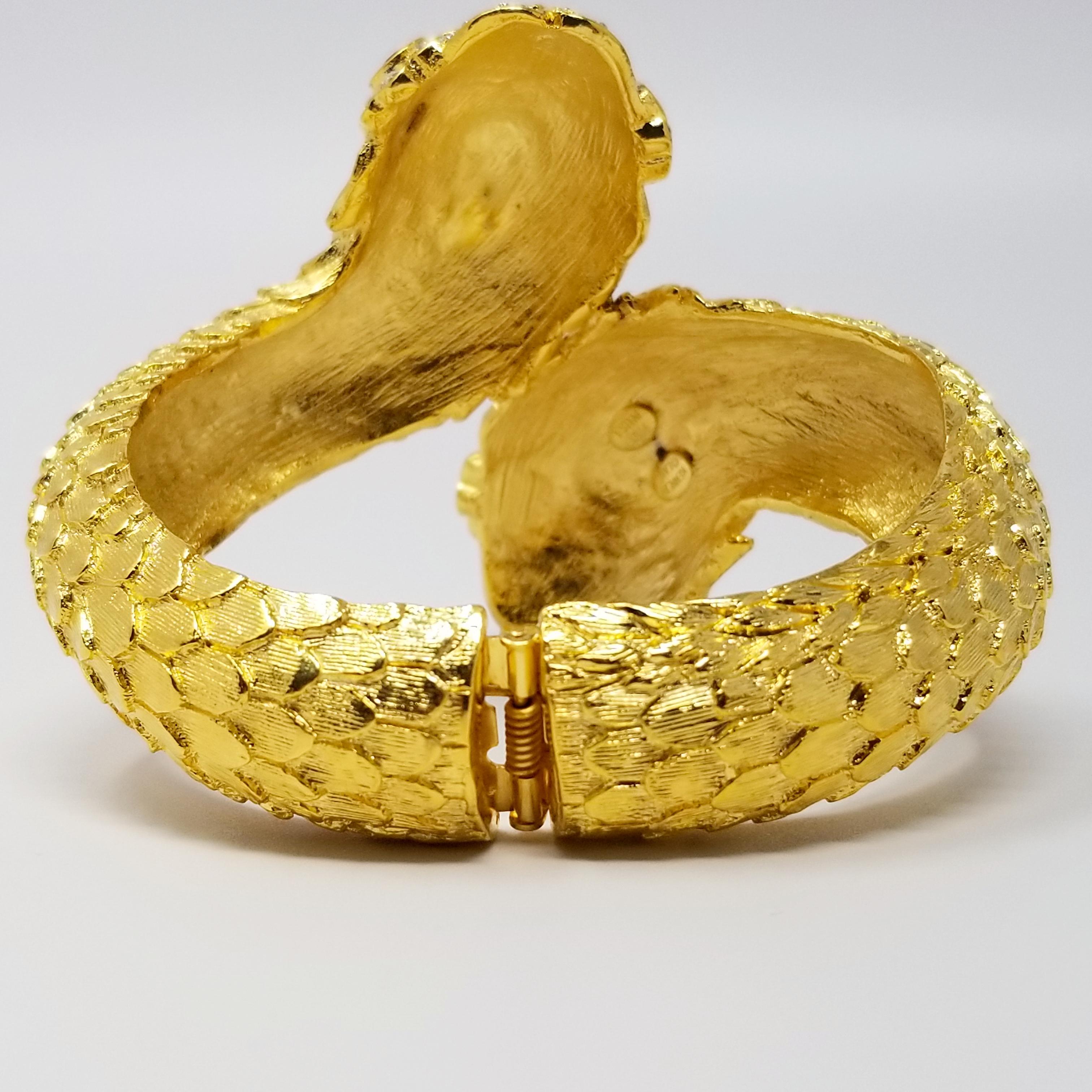 Round Cut KJL Kenneth Jay Lane Double Sea Serpent Crystal Enamel Faux Pearl Gold Bracelet For Sale