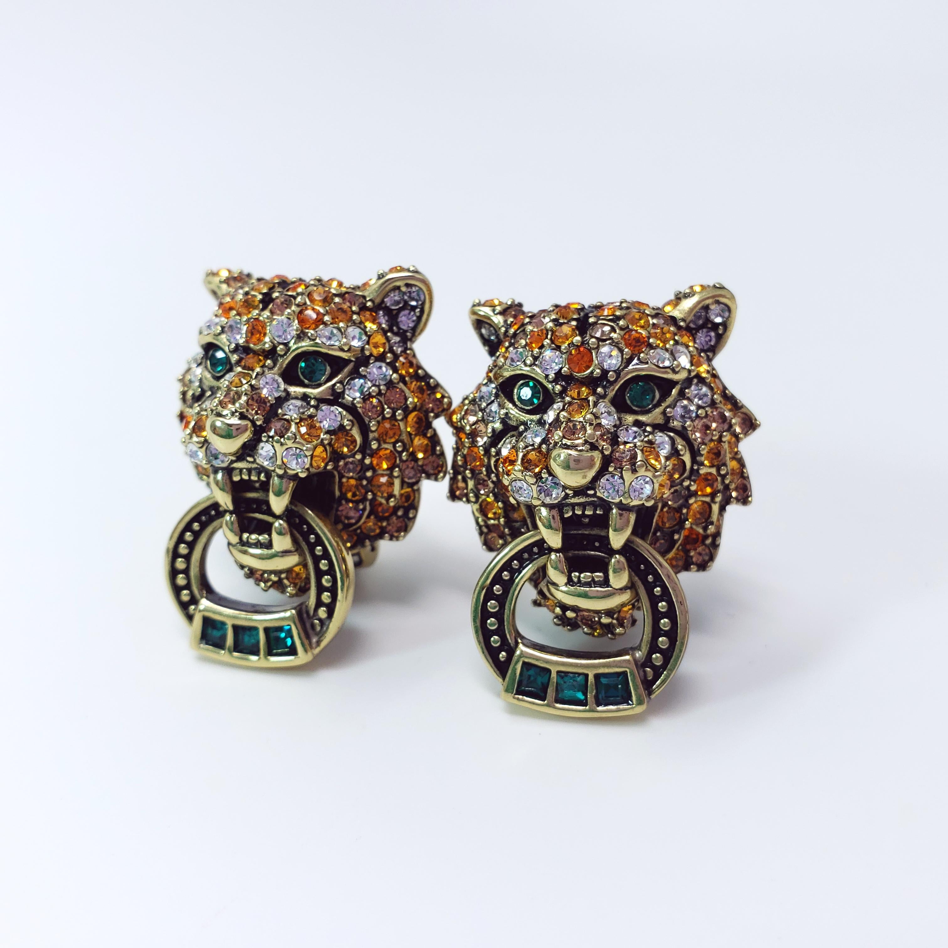 Heidi Daus Animal Magic Tiger Demi Parure Beaded Necklace and Clip on Earrings In New Condition In Milford, DE