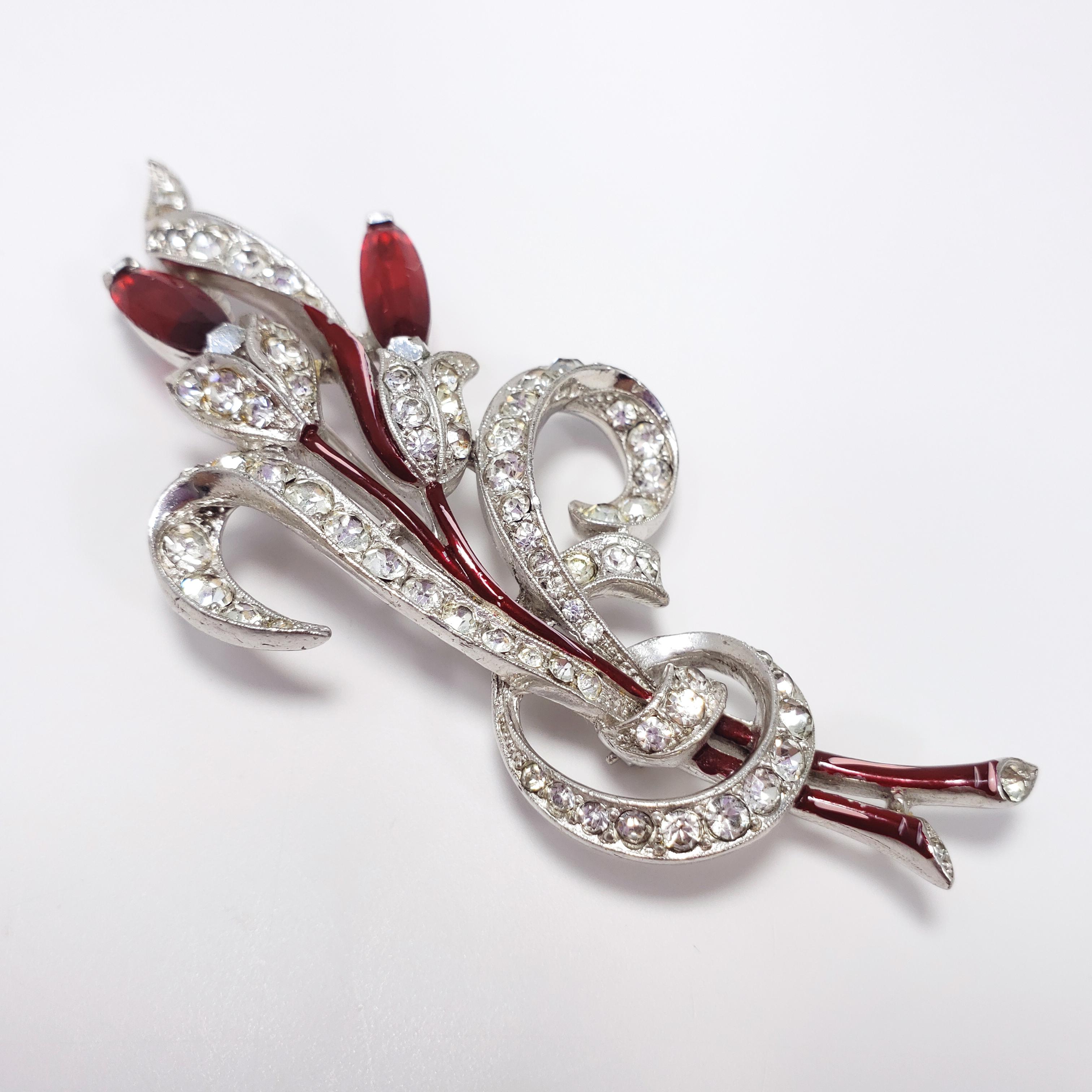Vintage Alfred Philippe Trifari Red & Clear Crystal Flower Brooch Rhodium Plated In Excellent Condition In Milford, DE