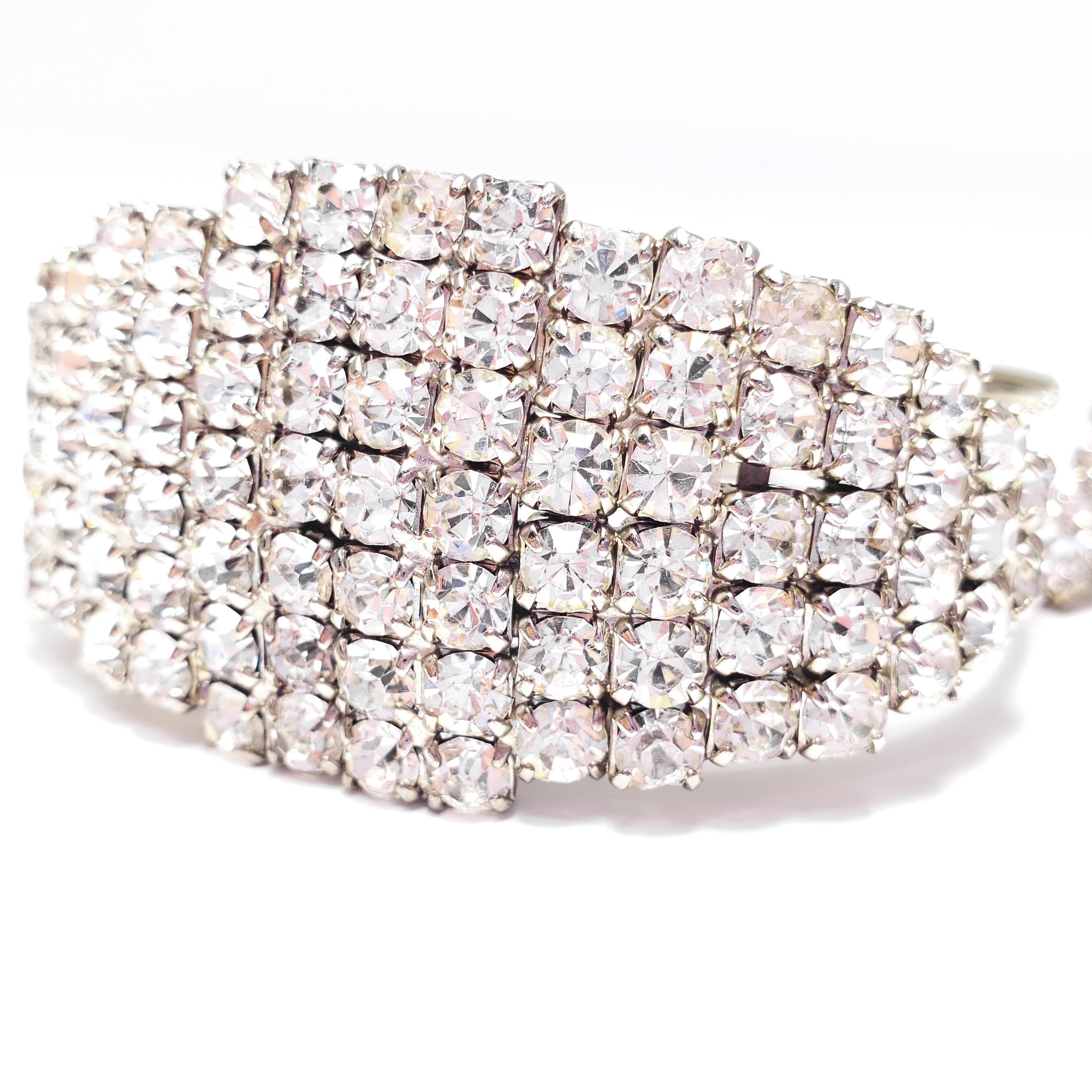 Art déco Art Deco Demi Parure Pave Clear Crystal Geometric Clip On Earrings and Bracelet en vente