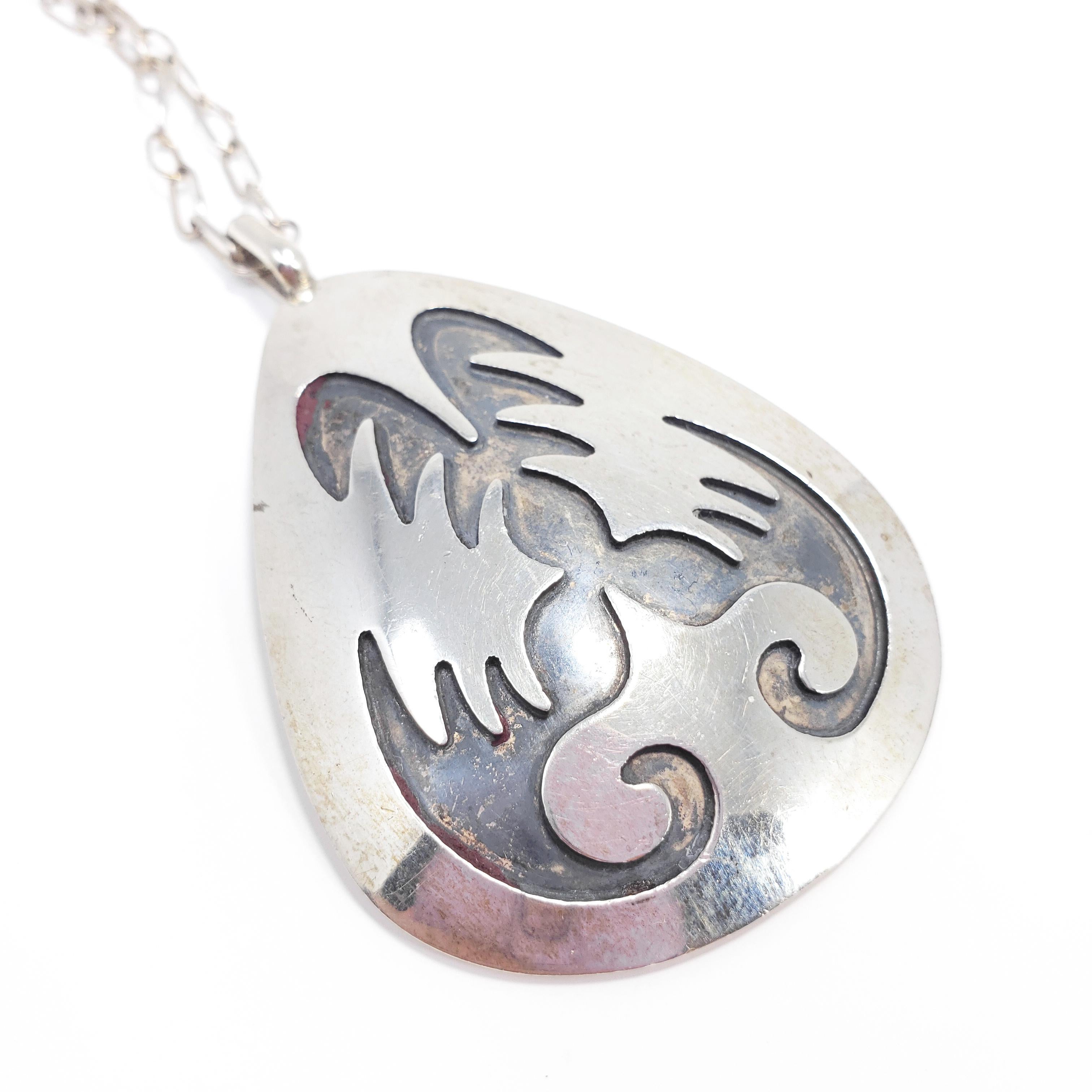 Nativo americano Ciondolo a intarsio in argento sterling dei nativi americani, metà del 1900 in vendita