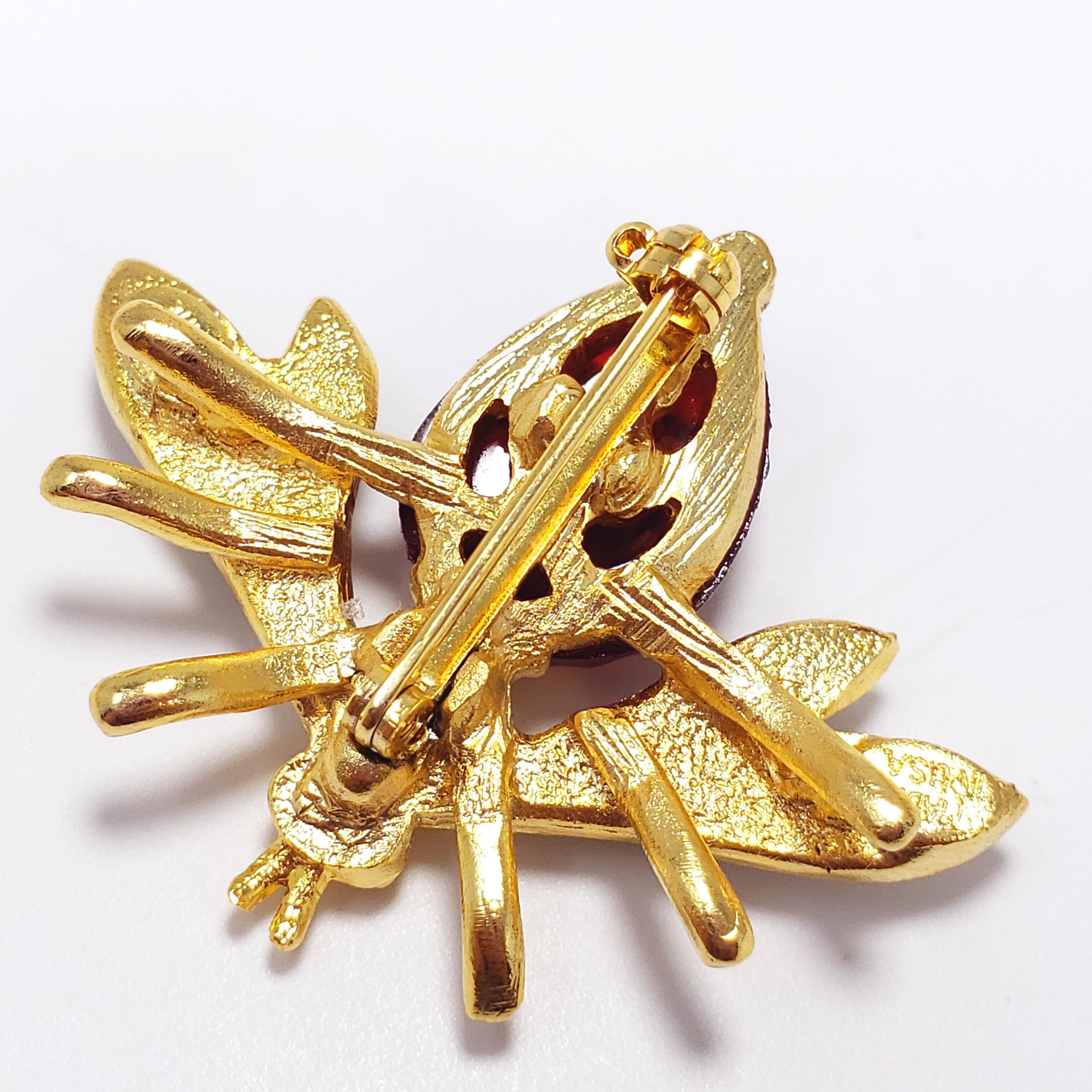 KJL Kenneth Jay Lane Wasp Fly Insect Pin Brooch w Faceted and Carved Crystals 2