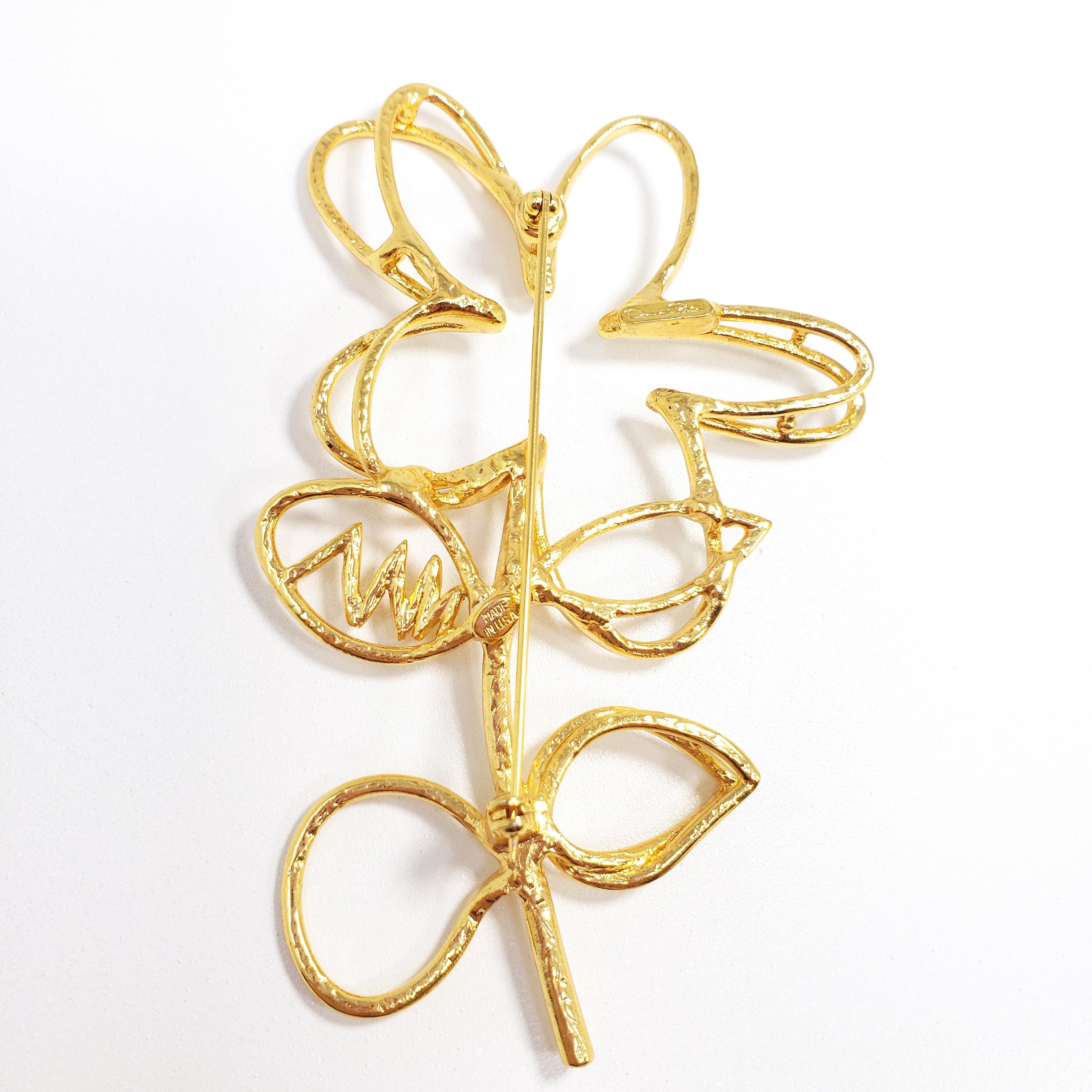 Oscar de la Renta Botanical Scribble Flower Brooch Pin in Gold In New Condition In Milford, DE