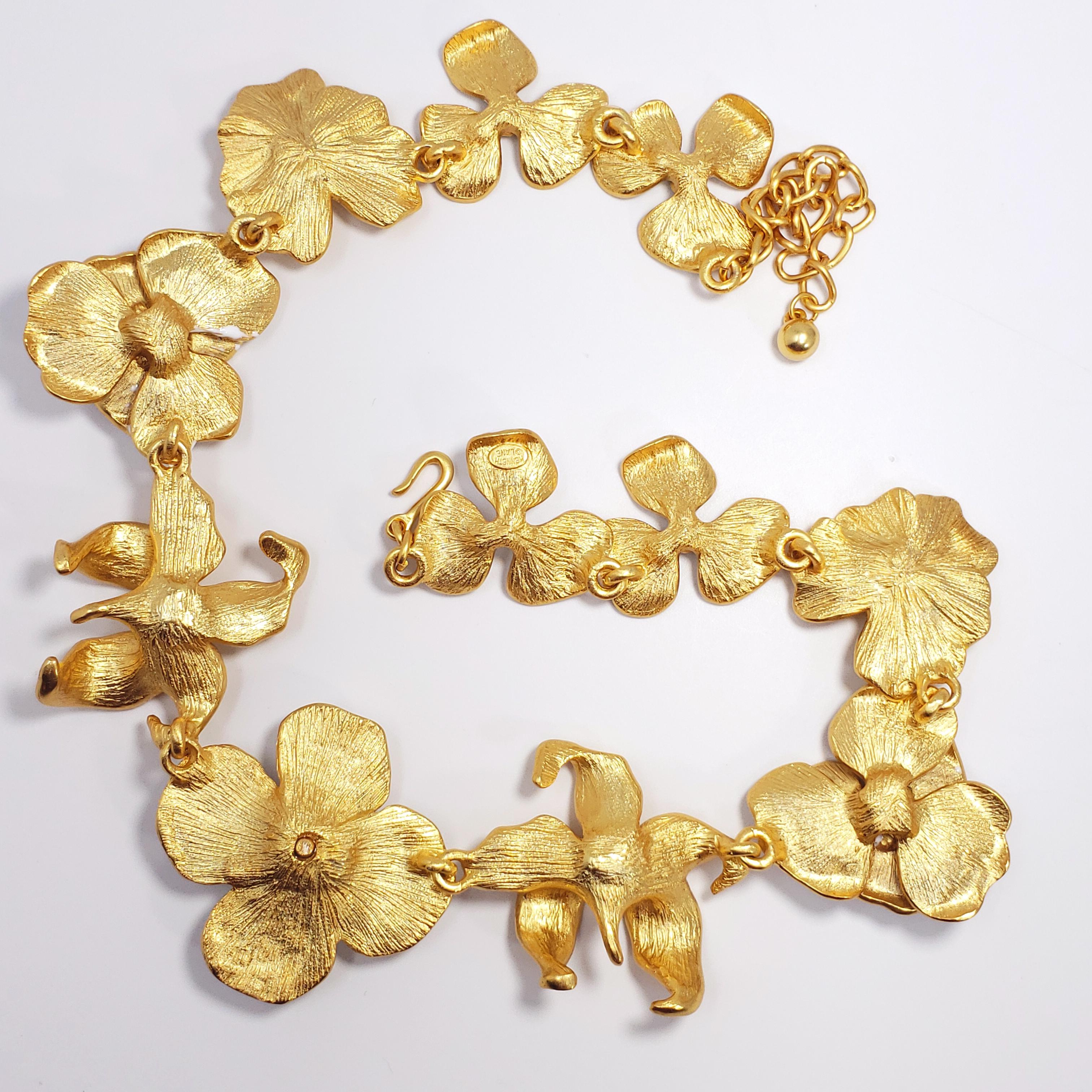 KJL Kenneth Jay Lane Flower Necklace Yellow White Enamel Faux Pearl & Crystals In New Condition In Milford, DE
